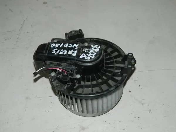 Мотор печки TOYOTA Ractis NCP100 (Контрактный) 24121209