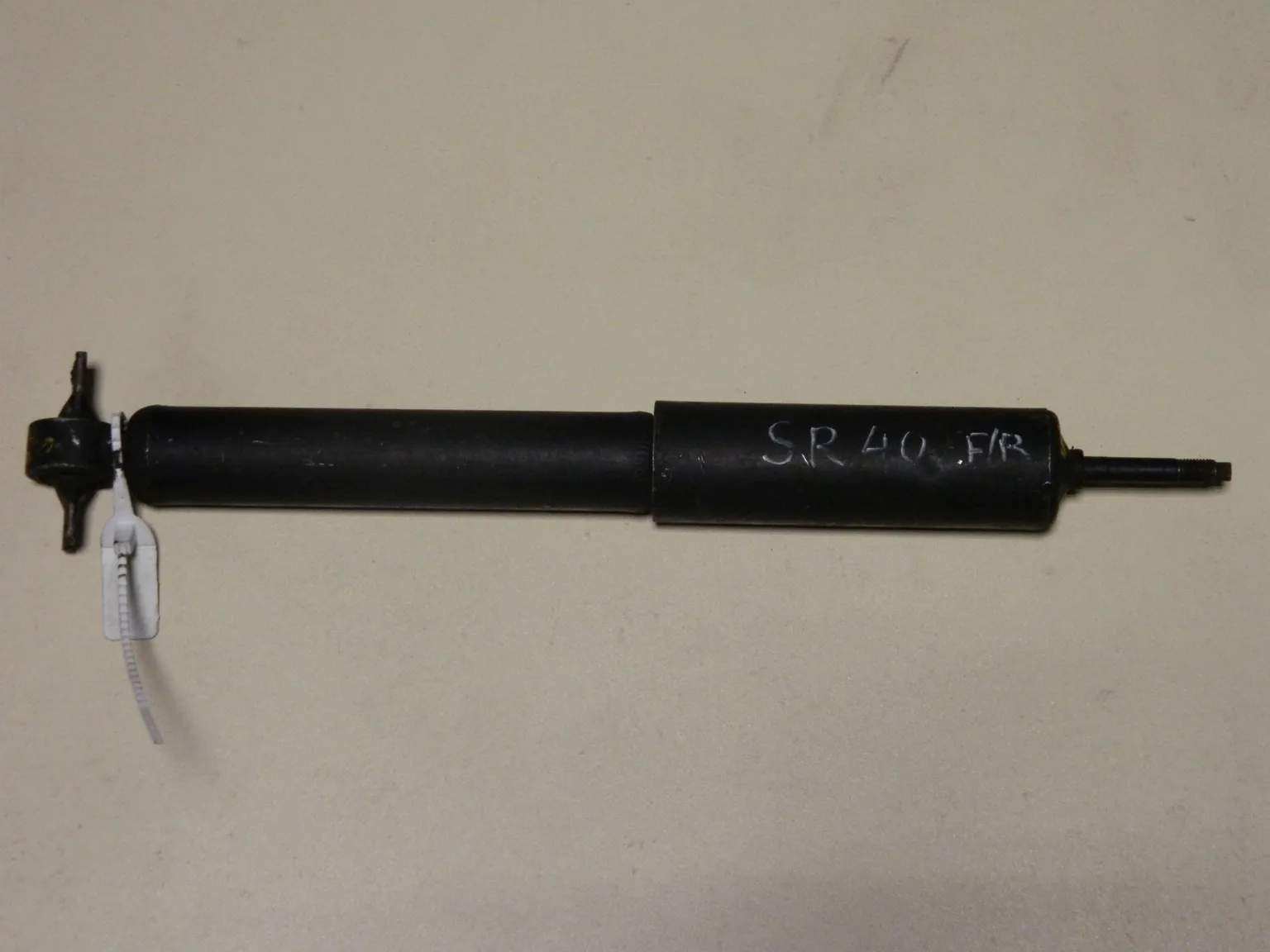 Амортизатор TOYOTA NOAH SR40 Перед (Контрактный) 45976942