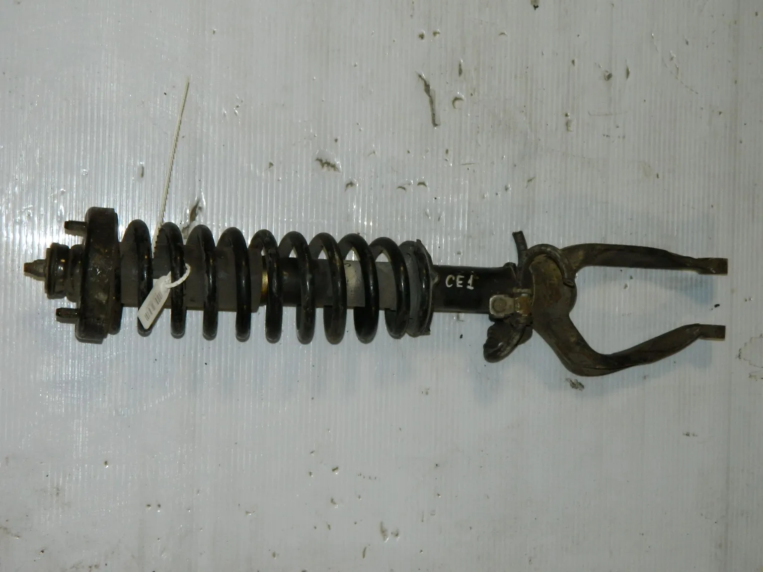 Стойка подвески HONDA ACCORD CE1 Перед Лев (Контрактный) 45976839