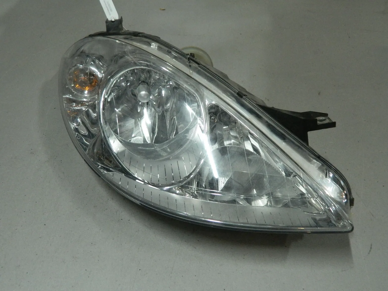 Фара MERCEDES-BENZ A-CLASS W169 Перед Прав (Контрактный) 68000820