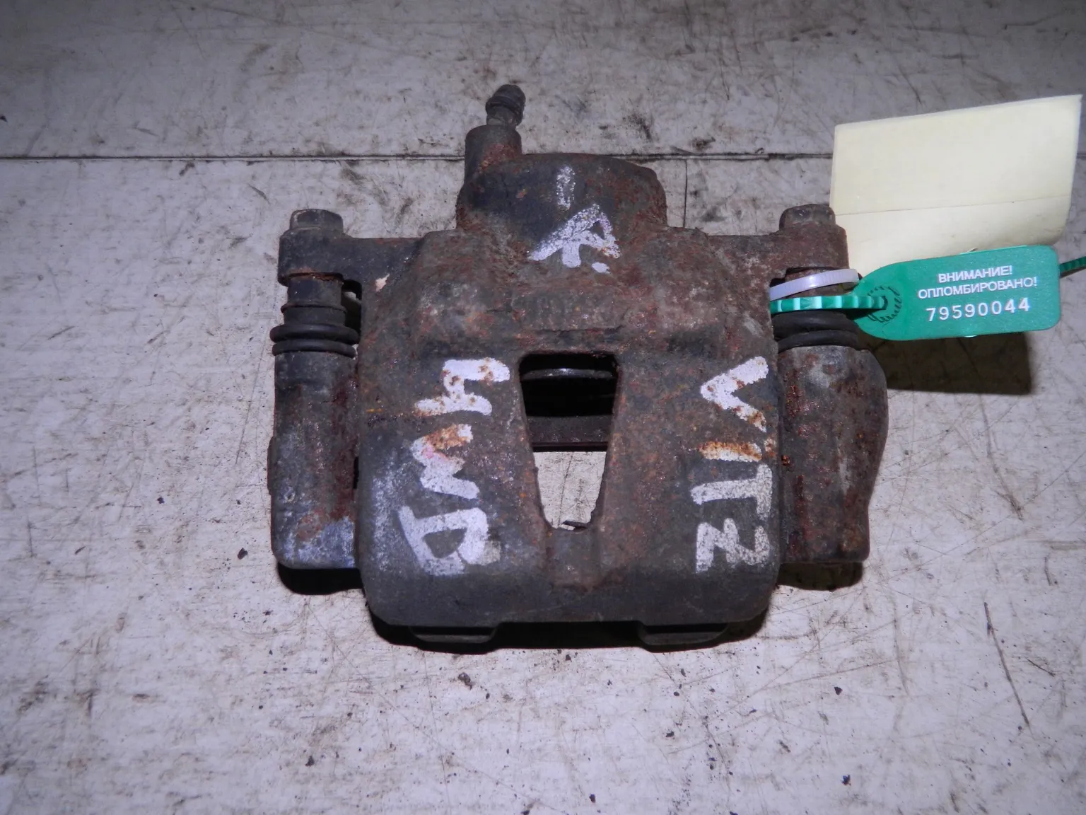 Суппорт TOYOTA VITZ SCP10 Перед Прав (Контрактный) 79590044