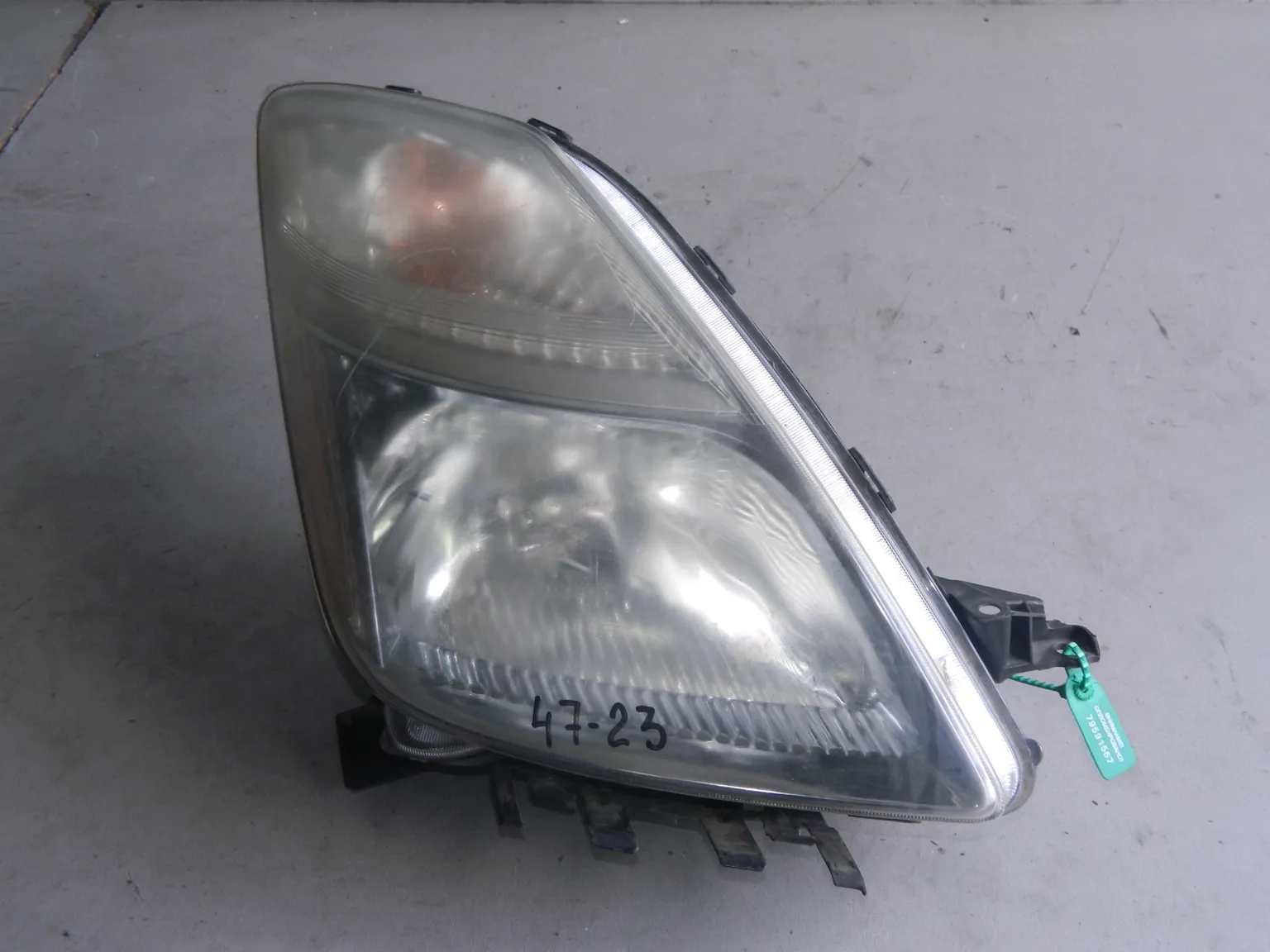 Фара TOYOTA PRIUS NHW20 Перед Прав 4723 (Контрактный) 79591567