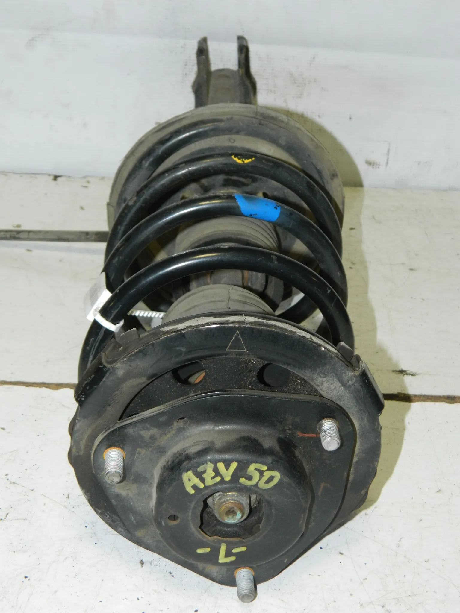 Стойка подвески TOYOTA VISTA SV50 Перед Лев (Контрактный) 45989053