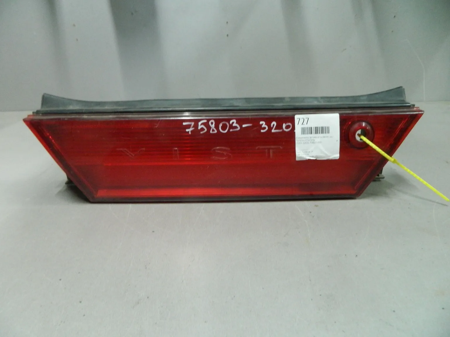 Фонарь TOYOTA VISTA SV30 Зад (Контрактный) 64492549