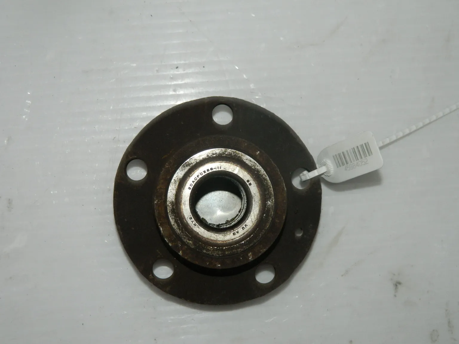 Ступица VOLKSWAGEN POLO MK5 CFN Зад (Б/У) 45984052