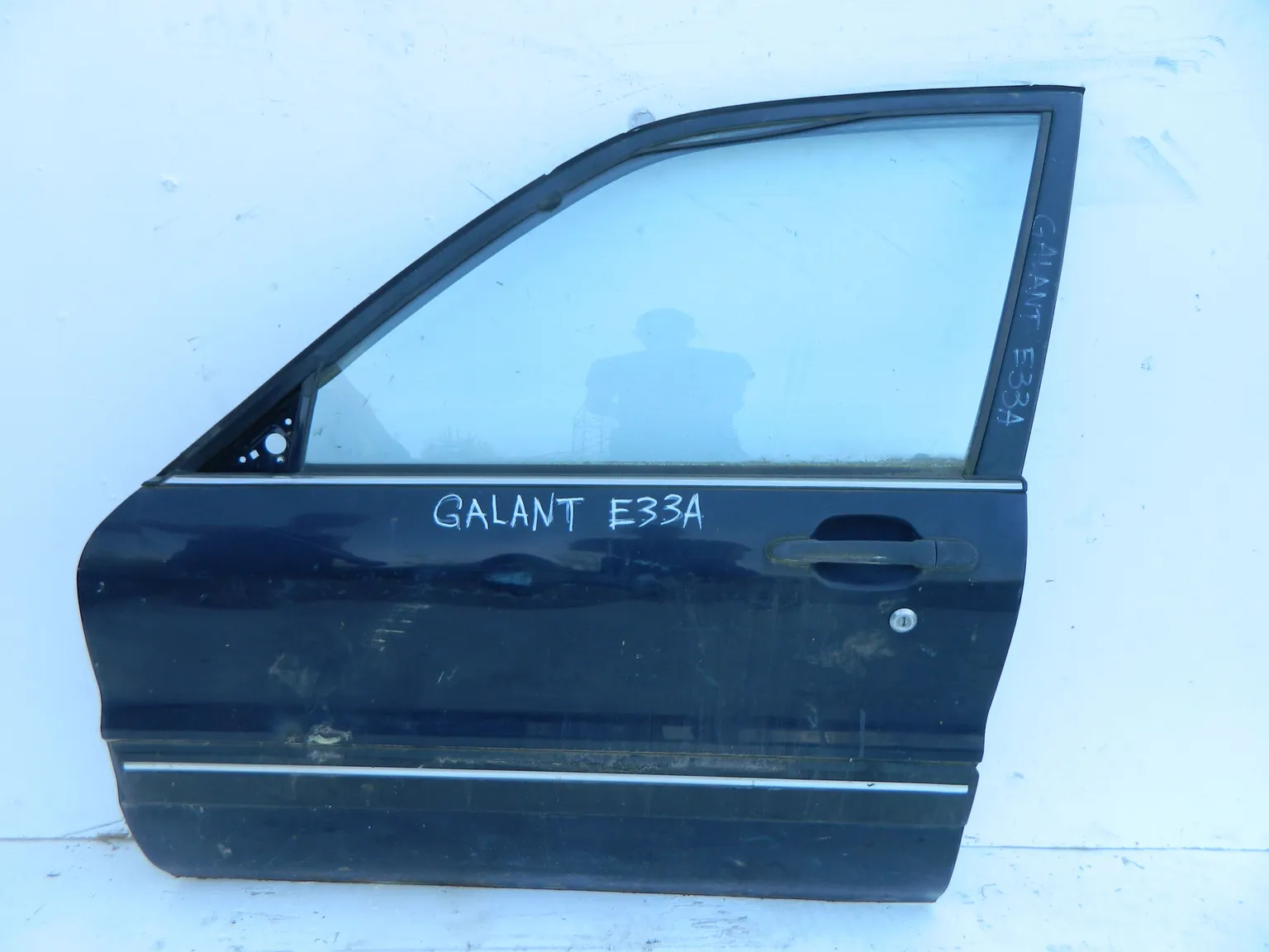 Дверь MITSUBISHI GALANT E33A Перед Лев (Контрактный) 46098120 MB593259