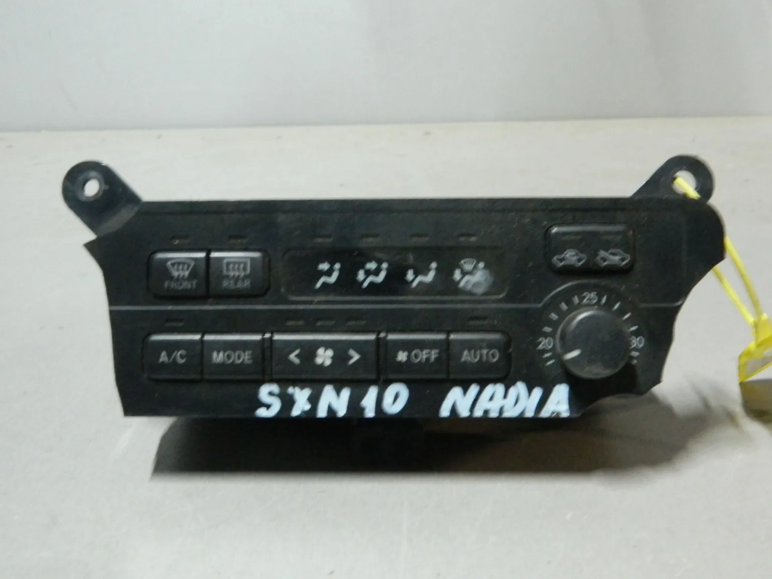 Блок управления климат-контролем TOYOTA NADIA SXN10 (Контрактный) 40951631 4559204010