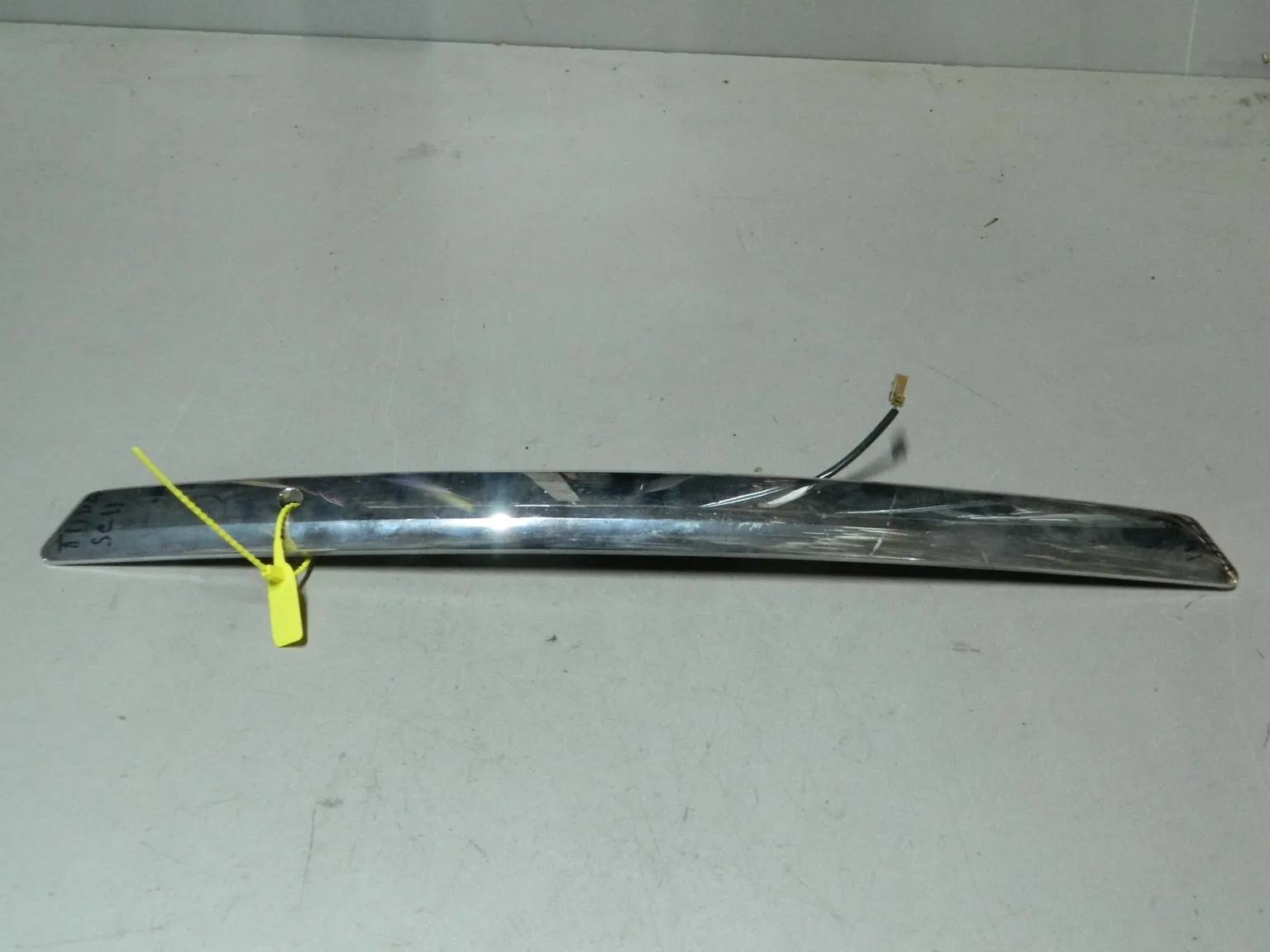 Накладка крышки багажника NISSAN TIIDA C11 (Контрактный) 79773182