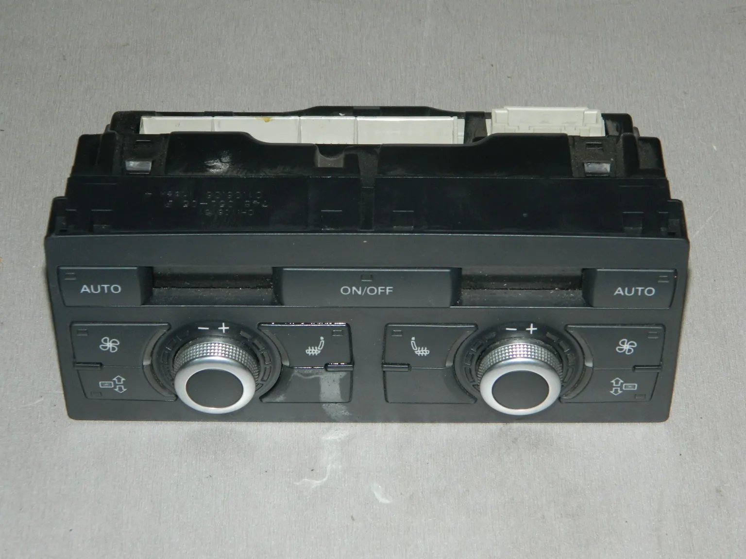 Блок управления климат-контролем AUDI Q7 4L (Б/У) 4L0919158D