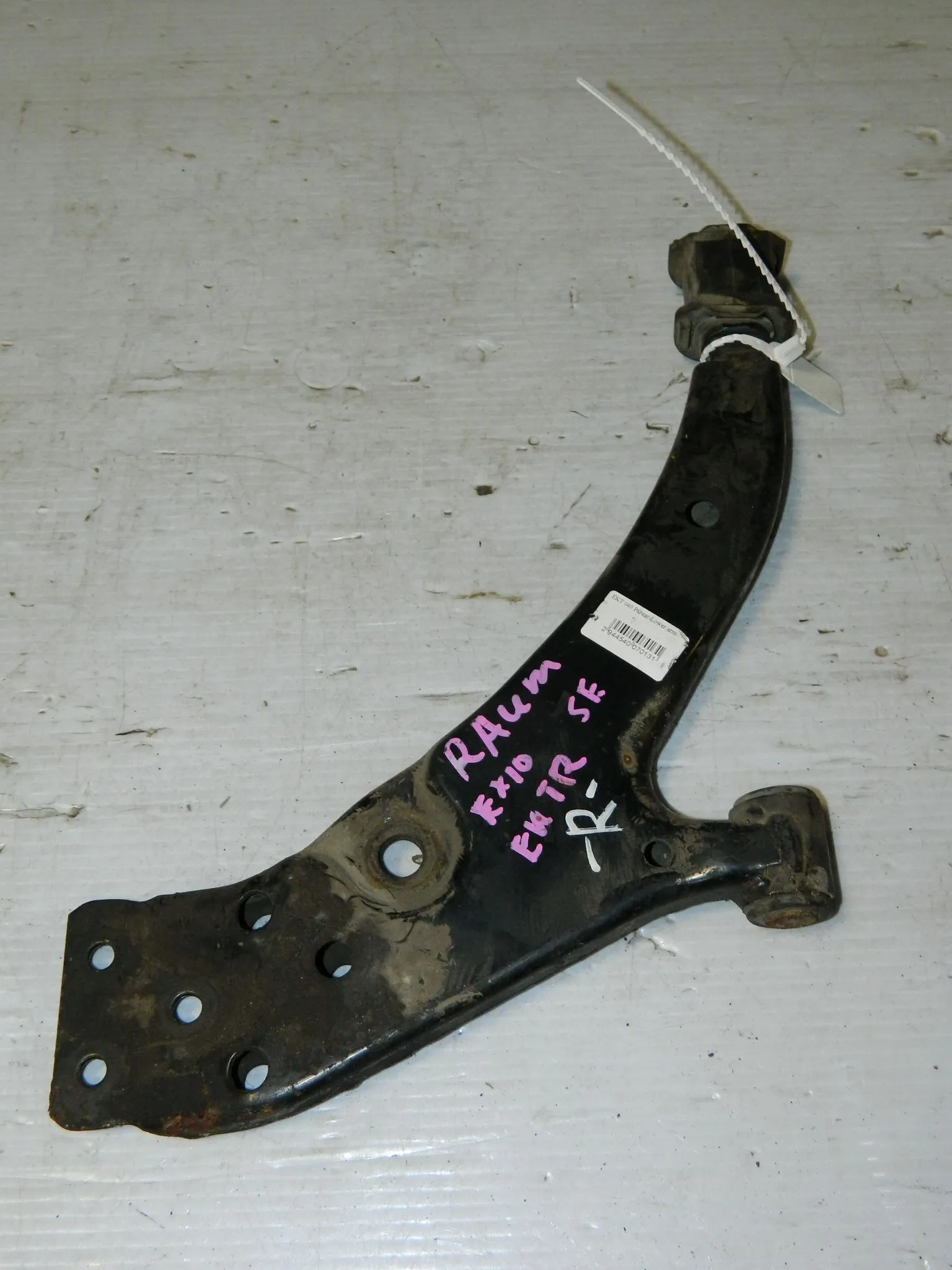 Рычаг подвески TOYOTA RAUM EXZ10 Перед Прав (Контрактный) 45992579