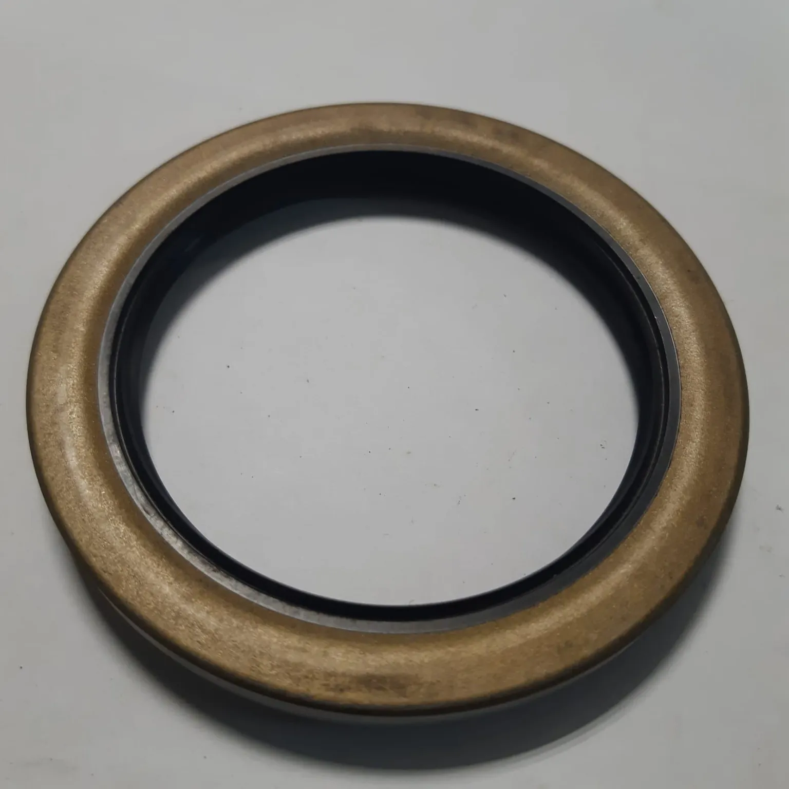 Сальник NOK BA5911E0 TOYOTA Land Cruiser 70x94x10 9031170011