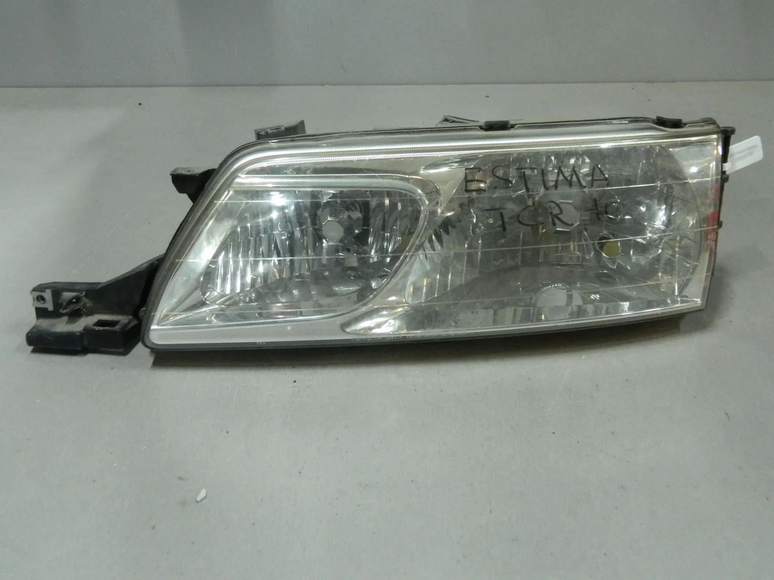 Фара TOYOTA ESTIMA TCR10 Перед Лев 28119 (Контрактный) 68000743