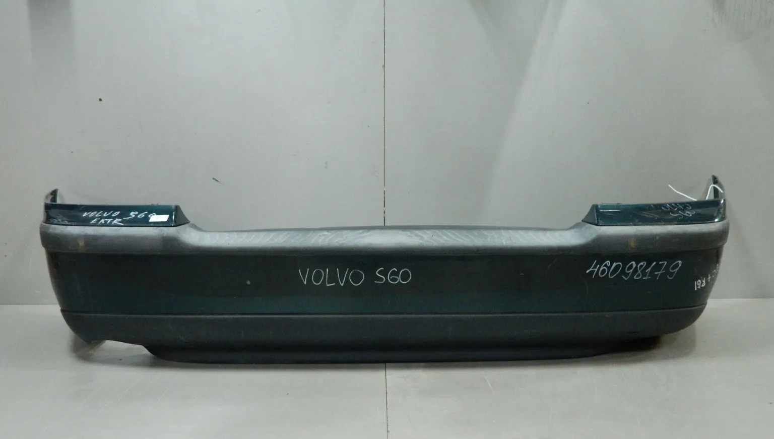 Бампер задний VOLVO S60 (Контрактный) 46098179
