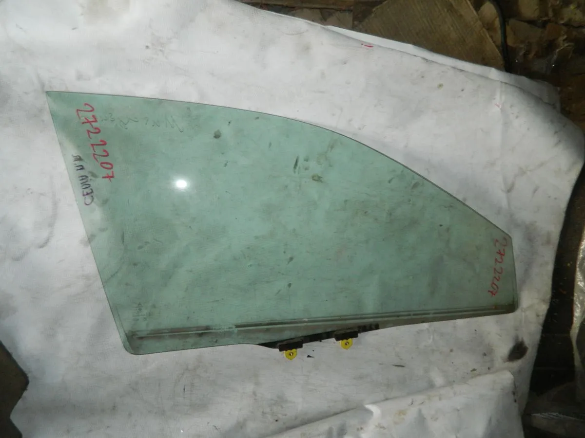 Стекло двери MITSUBISHI LANCER CEDIA Перед. Прав (Контрактный) 2722207