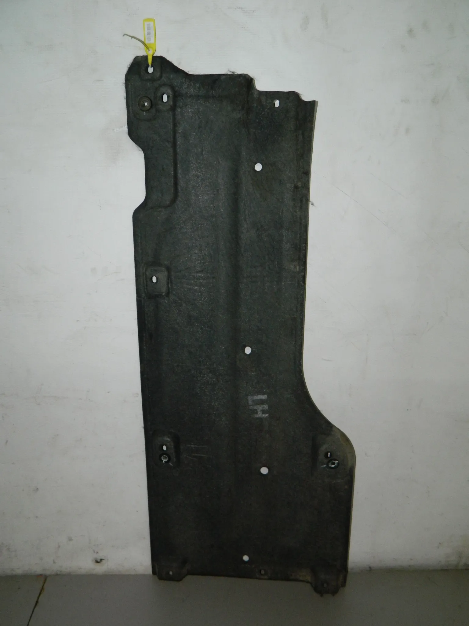 Защита антигравийная HYUNDAI EQUUS VI Перед Лев (Б/У) 40940156