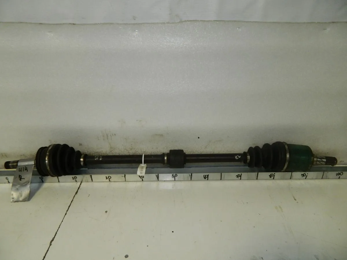 Привод NISSAN BLUEBIRD U14 QG18DE Перед Прав (Контрактный) 35015753