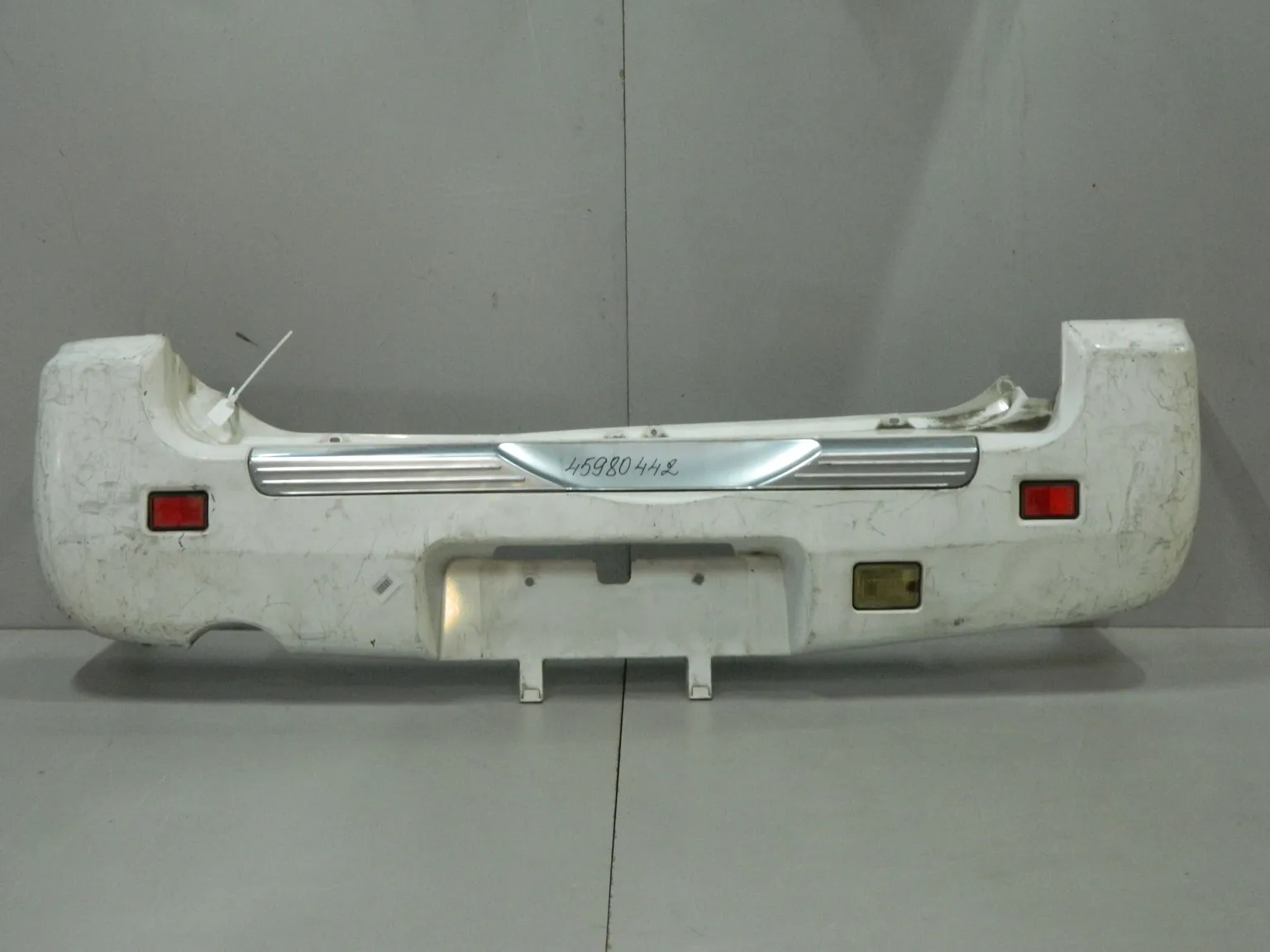 Бампер задний DAIHATSU TERIOS KID J111G (Контрактный) 45980442