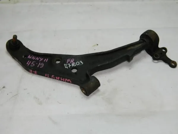 Рычаг Подвески NISSAN WINGROAD WHNY11 Перед Прав (Контрактный)