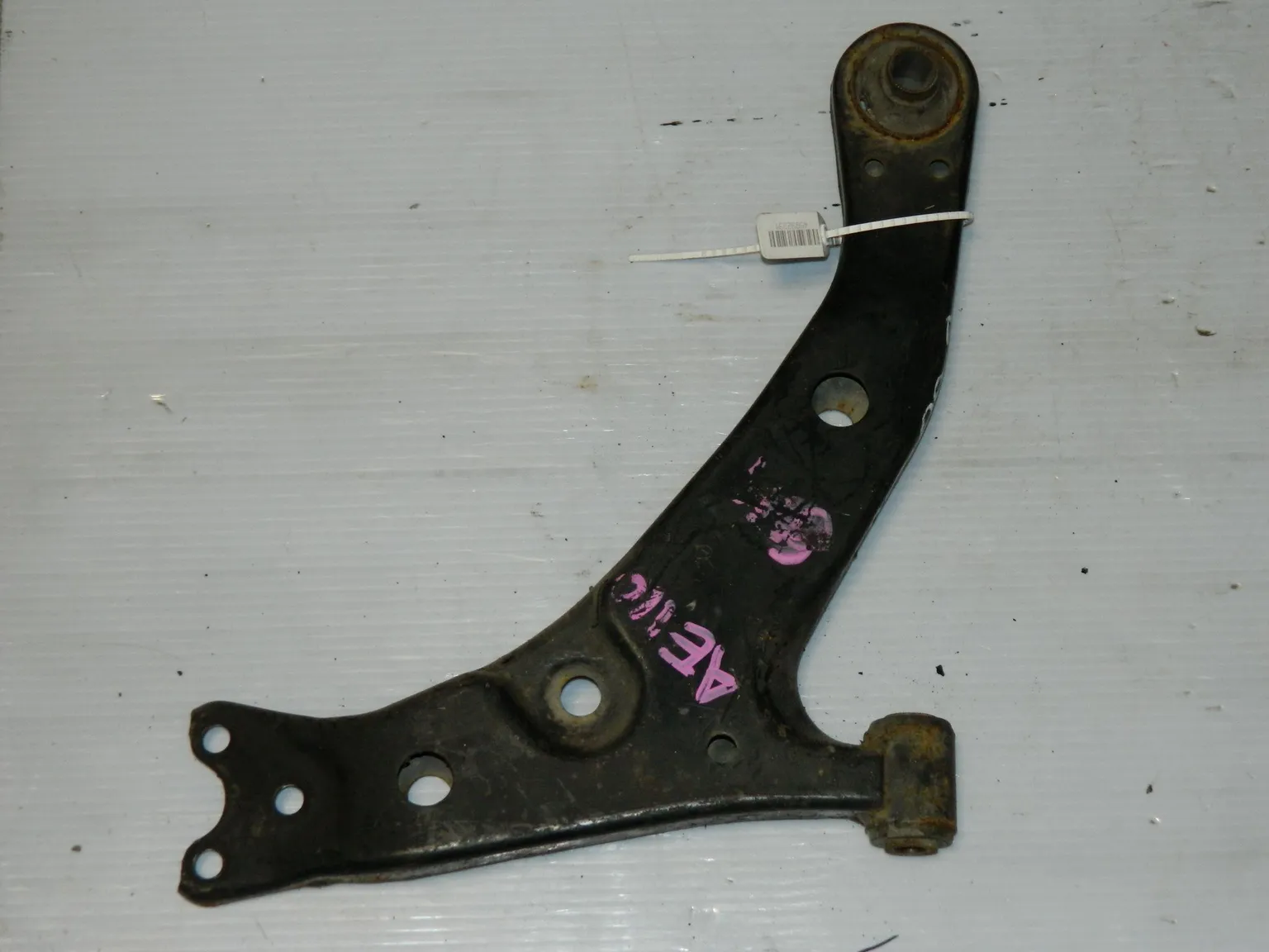 Рычаг подвески TOYOTA COROLLA AE110 Перед Прав (Контрактный) 45992231