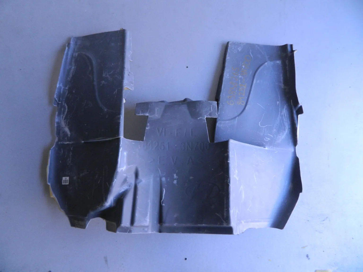 Шумоизоляция передней тунели HYUNDAI EQUUS VI G6DA 2013-2015 (Б/У) 69838265 842513N700