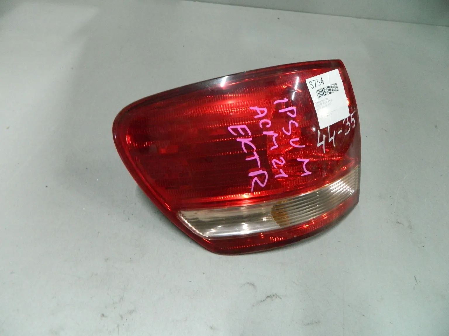 Фонарь TOYOTA IPSUM ACM21 Задн Лев 4435 (Контрактный) 64492458