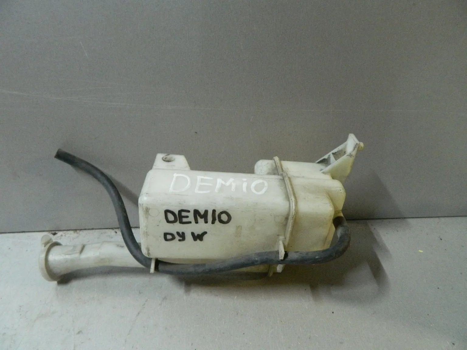 Бачок расширительный MAZDA DEMIO DY3W (Контрактный) 81539075
