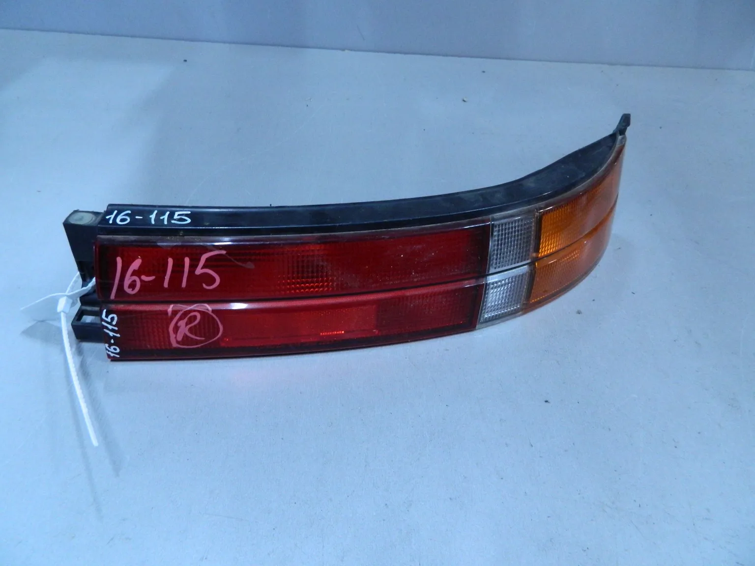 Фонарь TOYOTA CORSA EL40 Зад Прав 16115 (Контрактный) 68000565