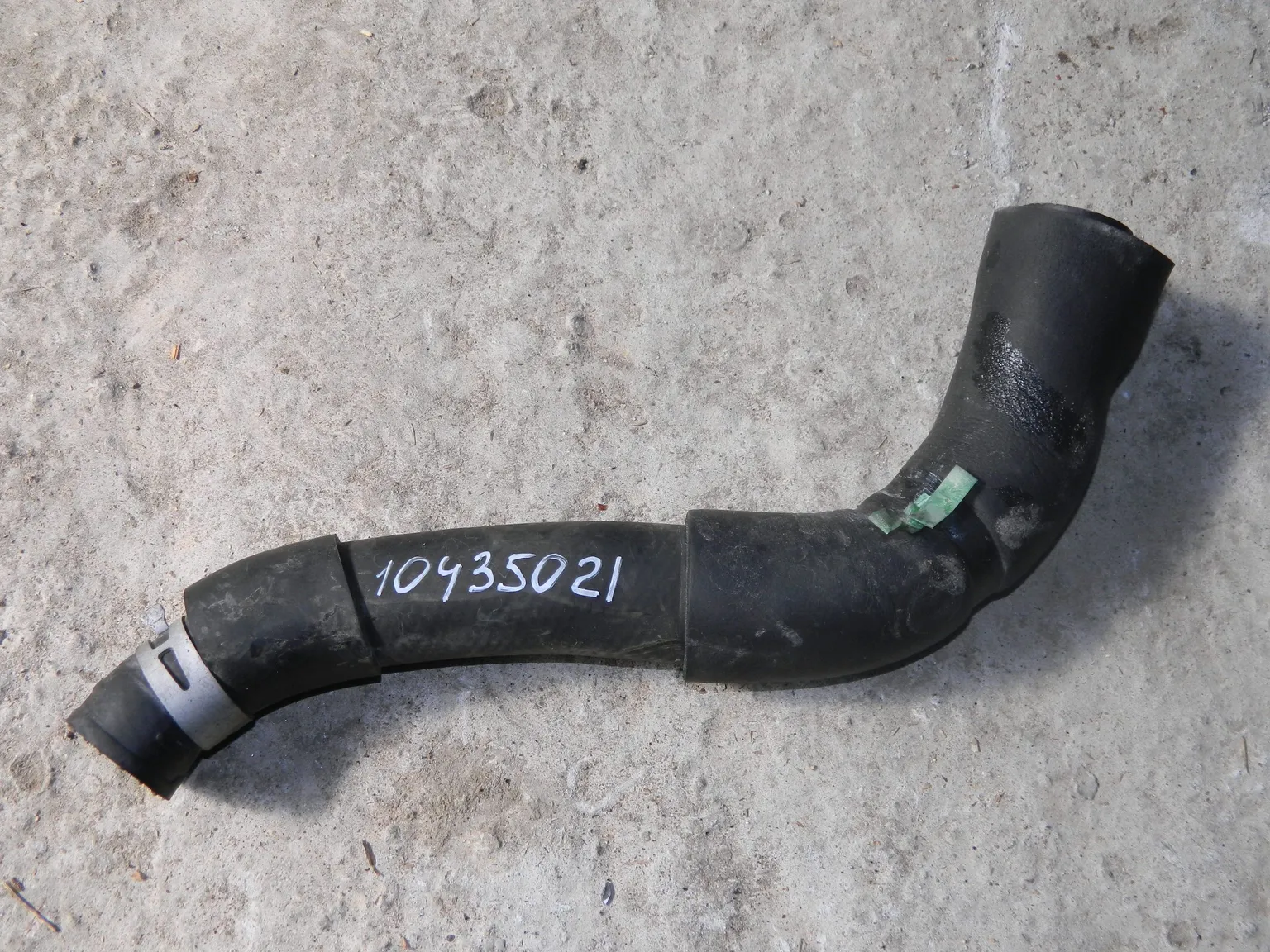 Патрубок радиатора TOYOTA 2AZFSE (Контрактный) 10435021 165710H070