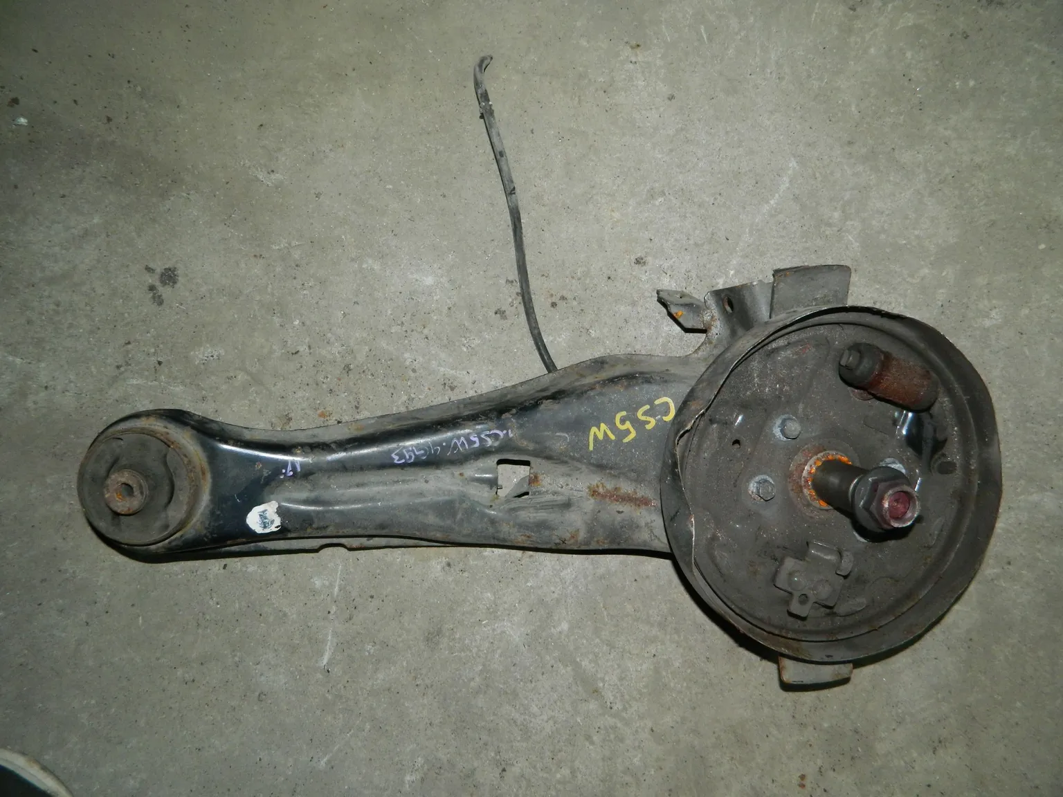 Рычаг подвески MITSUBISHI LANCER CEDIA CS5W Зад Лев (Контрактный) 79586315