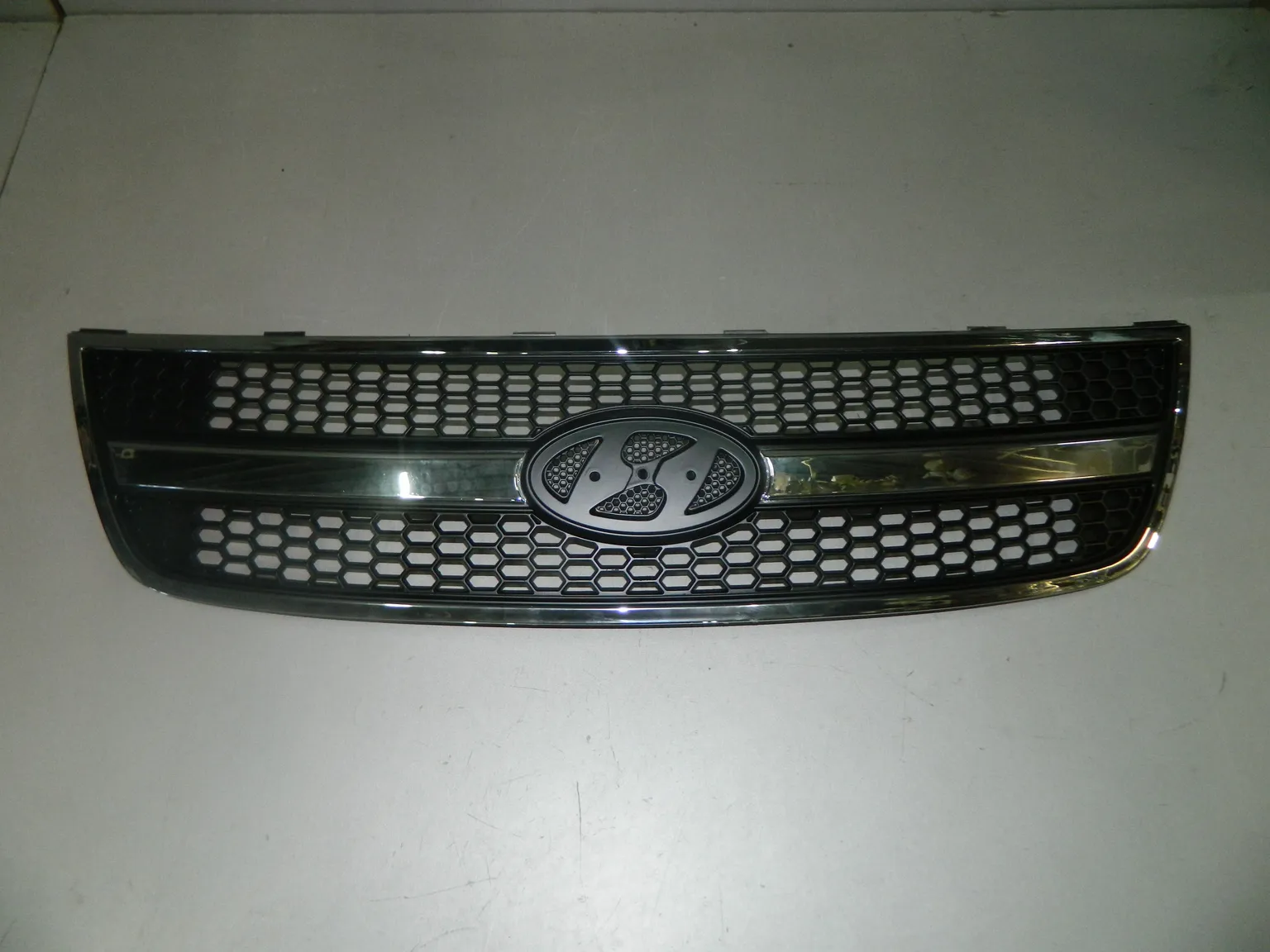 Решетка радиатора NSP NSP02865604H000 HYUNDAI Starex 07-15