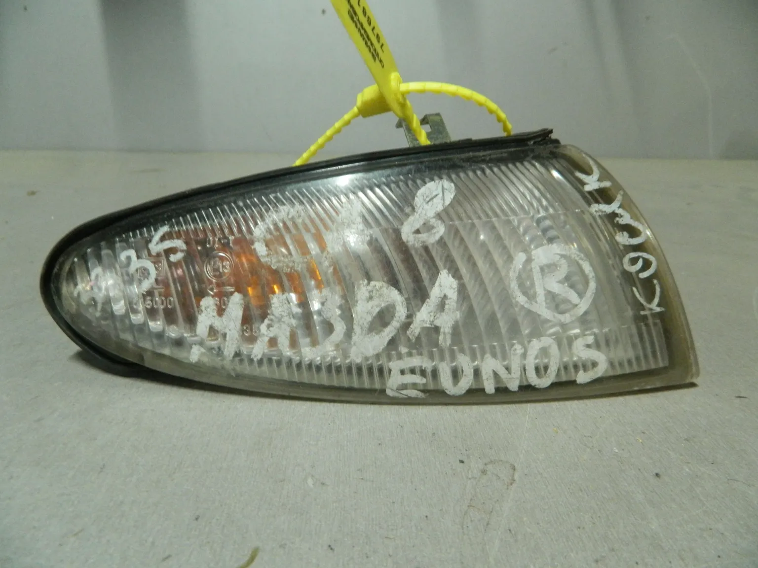 Габарит MAZDA EUNOS 500 Перед Прав 3335 (Б/У) 79768145