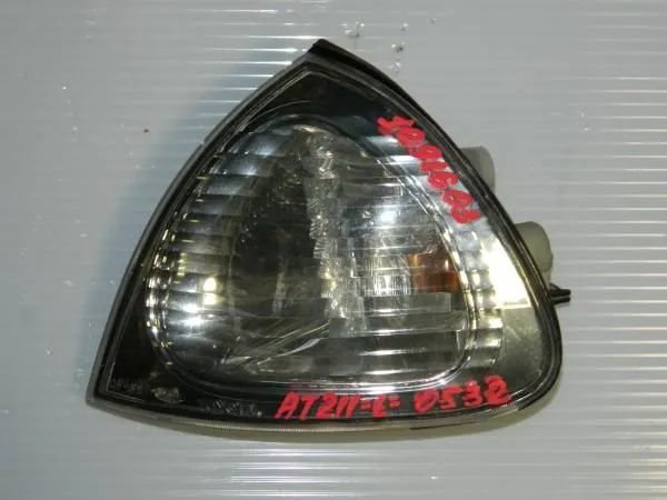 Габарит TOYOTA CALDINA AT211 Перед Лев 0532 (Контрактный)