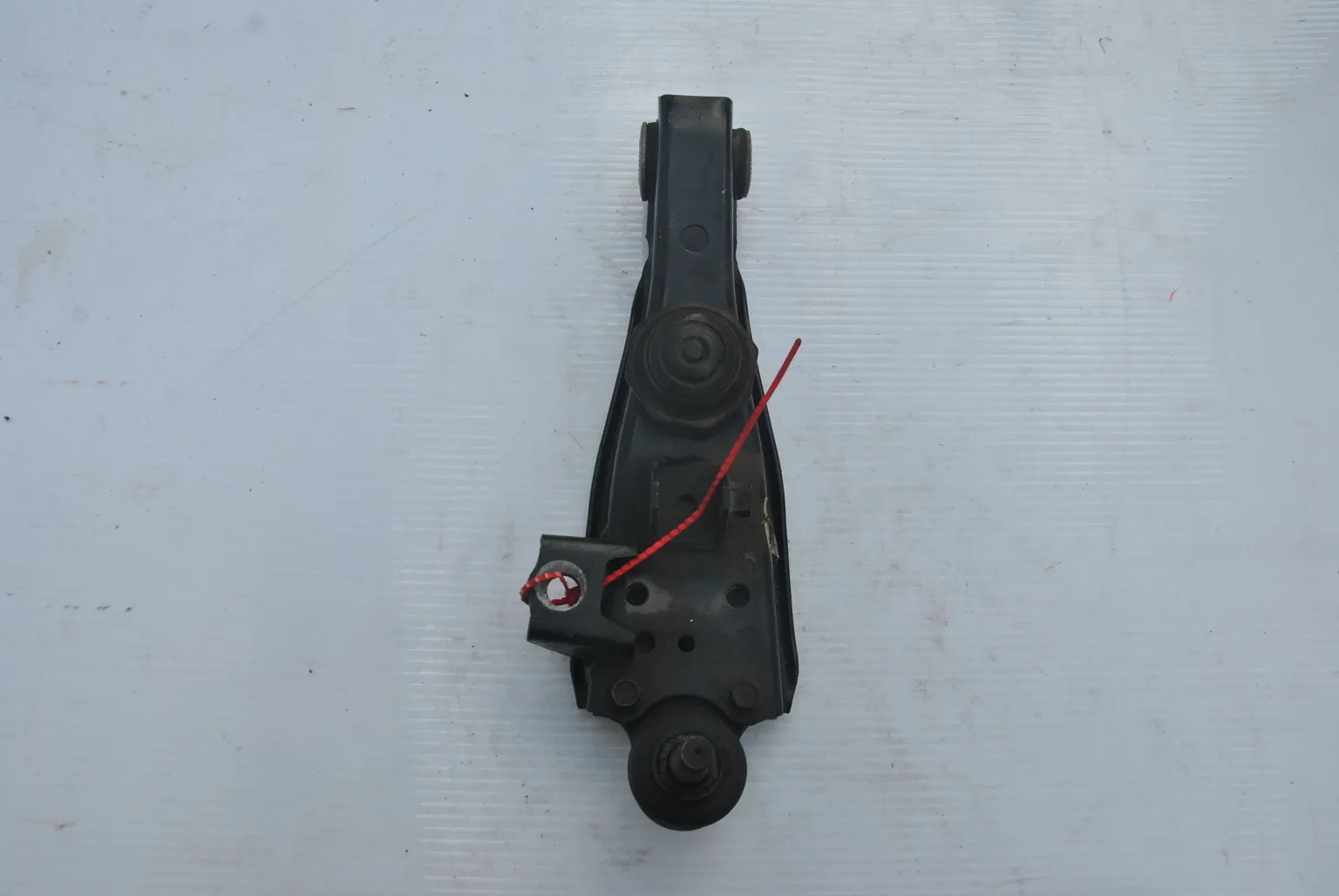 Рычаг подвески TOYOTA HIACE KDH201 Перед Лев (Контрактный) 25284097