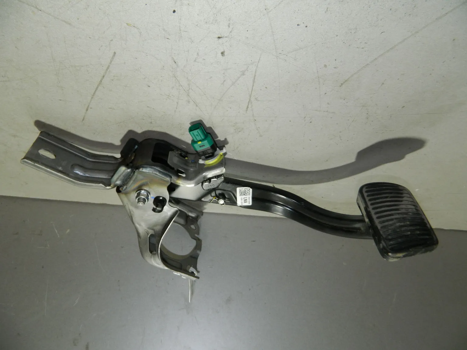 Педаль тормоза Kia Sportage QL (Б/У)