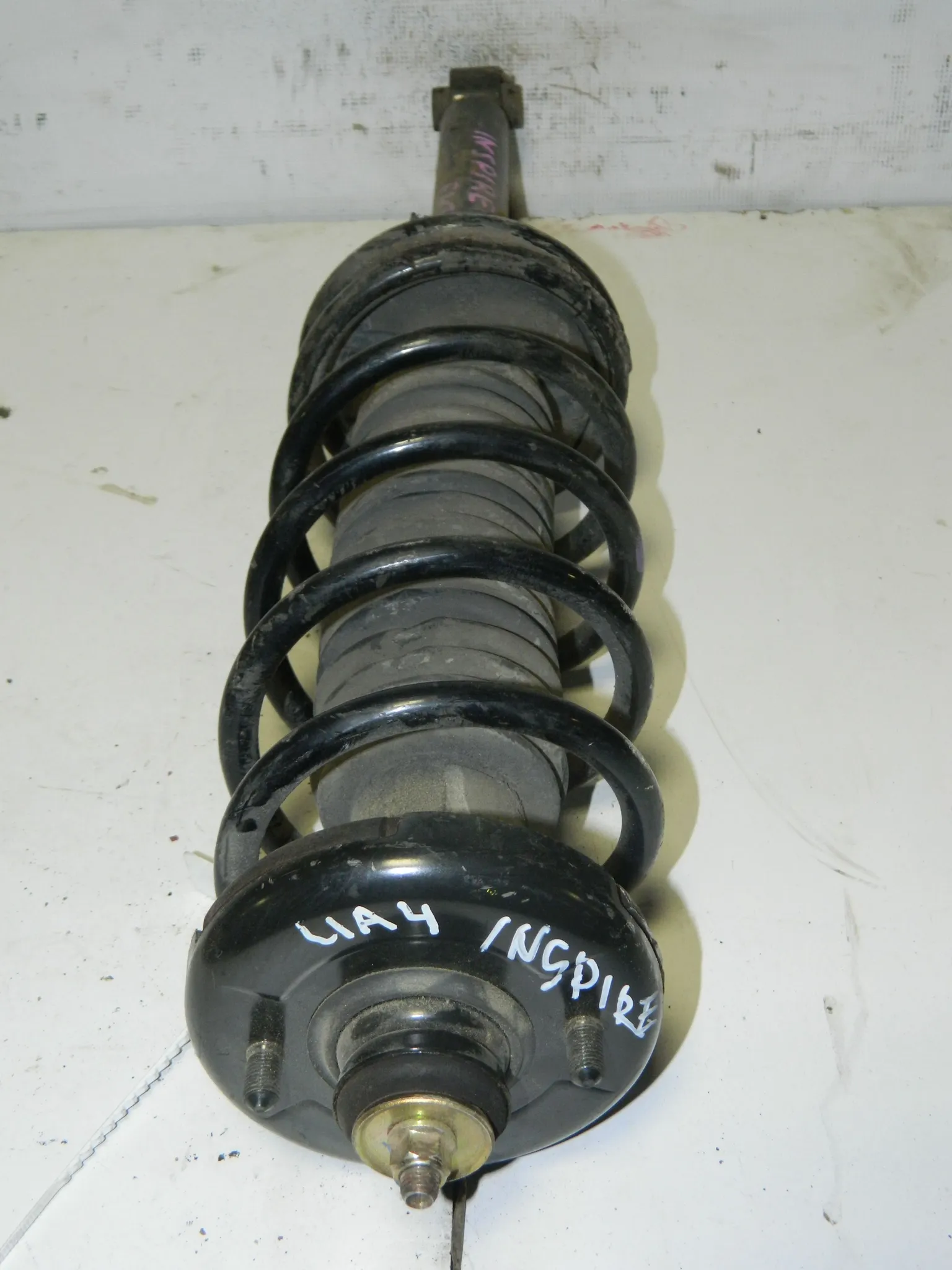 Стойка подвески HONDA INSPIRE UA4 Задн (Контрактный) 45976881