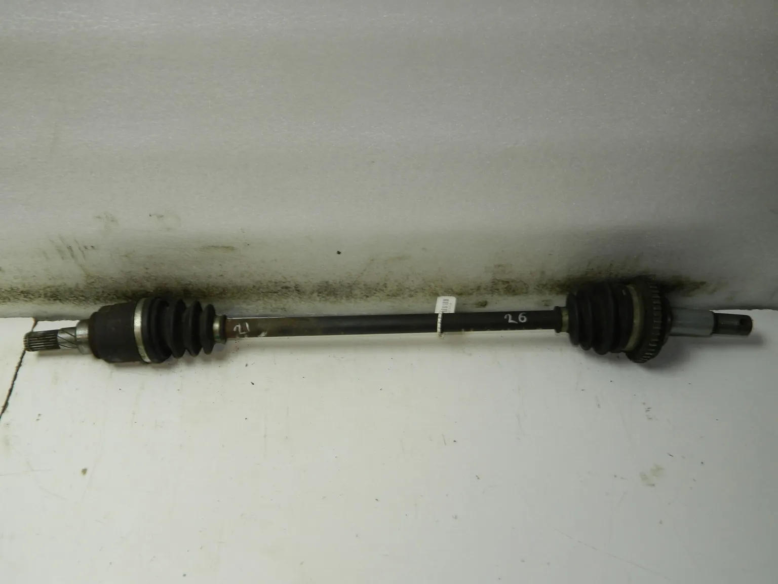 Привод NISSAN AD Y11 QG18DE Зад (Контрактный) 35015754