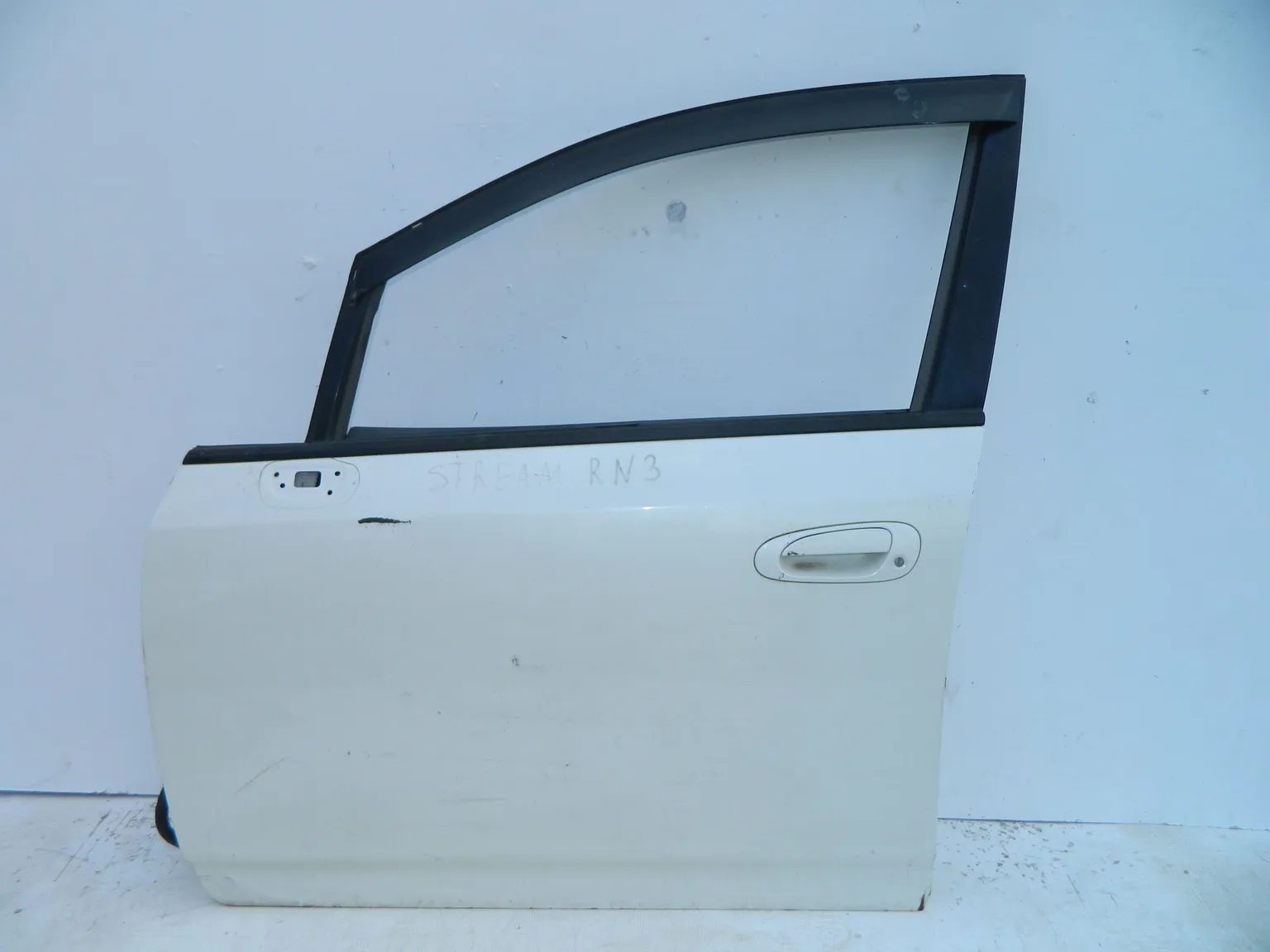 Дверь HONDA STREAM RN3 Перед Лев (Контрактный) 46098241 67050S7A010ZZ