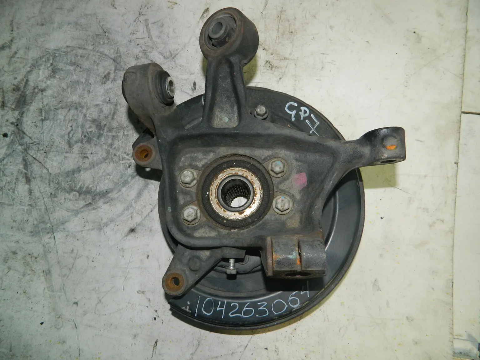 Ступица SUBARU XV GP7 Зад Прав (Контрактный) 104263064