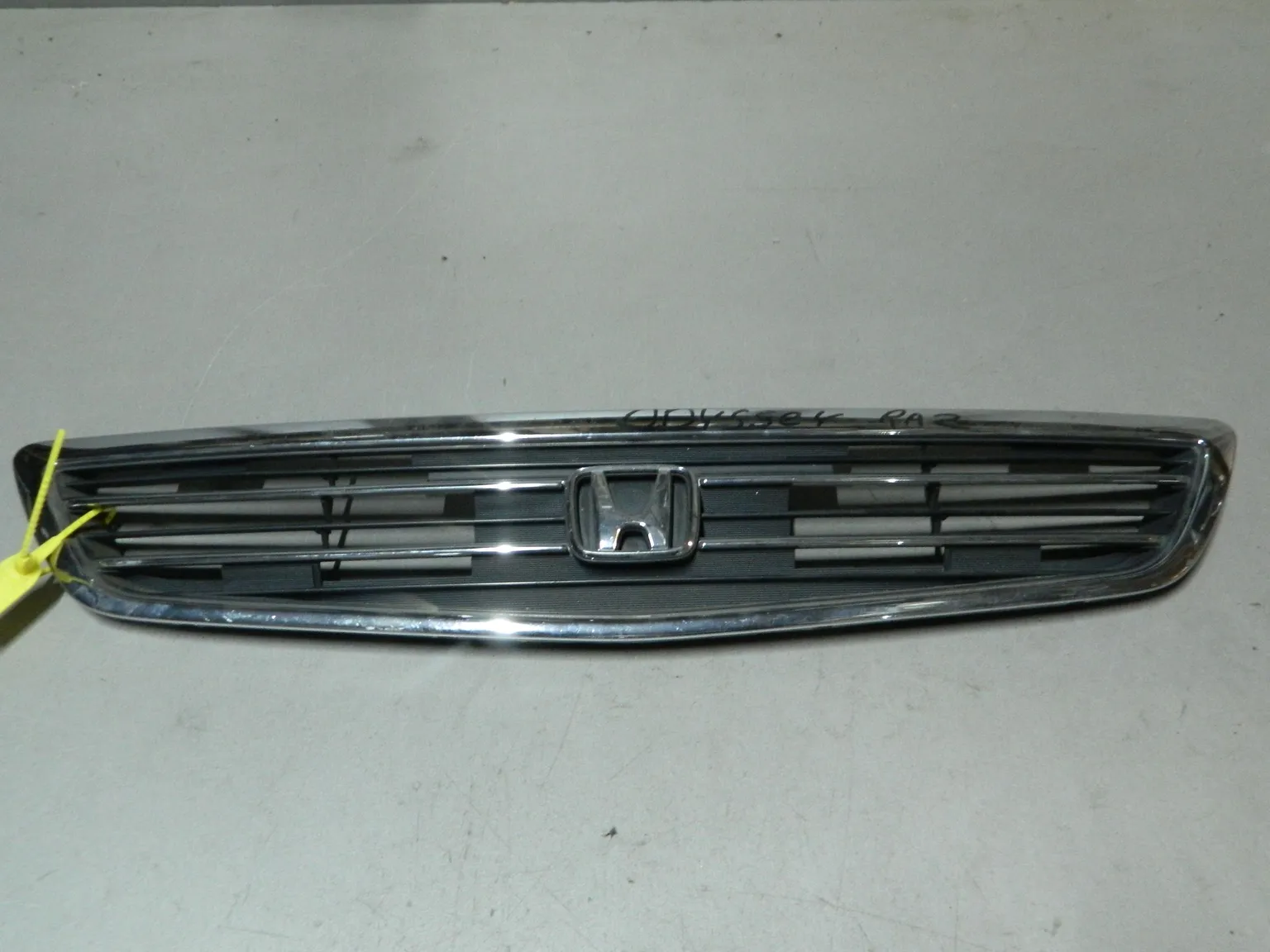 Решетка радиатора HONDA ODYSSEY RA1 (Контрактный) 79773020