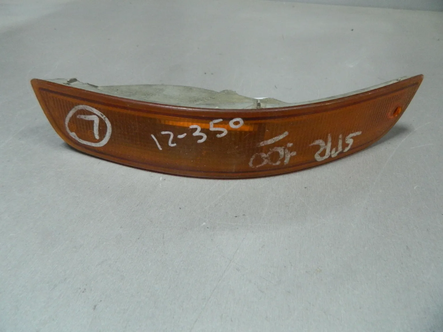 Габарит TOYOTA SPRINTER AE100 Перед Лев 12350 (Контрактный) 69586331