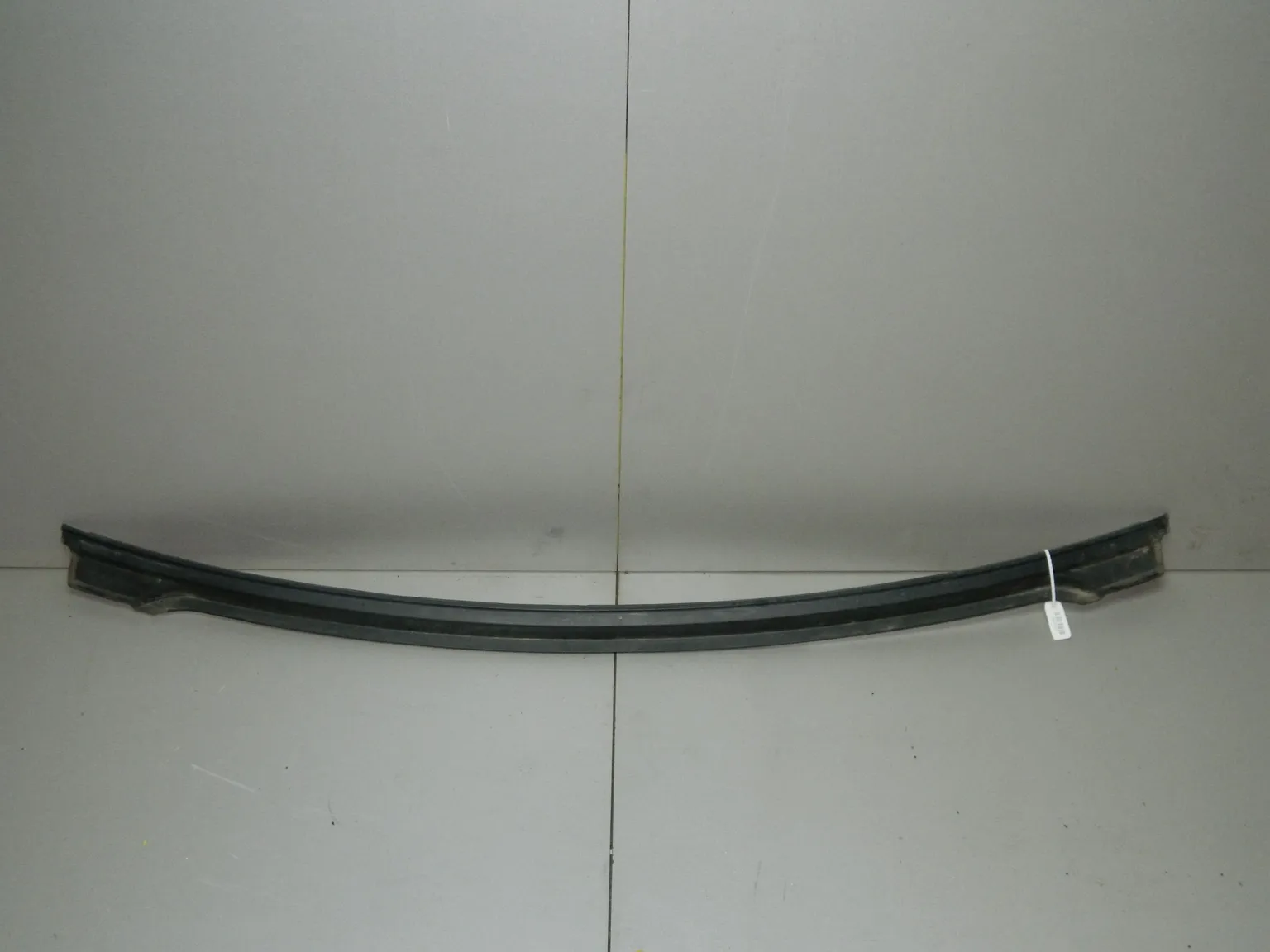 Планка под стекло HYUNDAI EQUUS VI G6DA 2013-2015 Задн (Б/У) 35017525