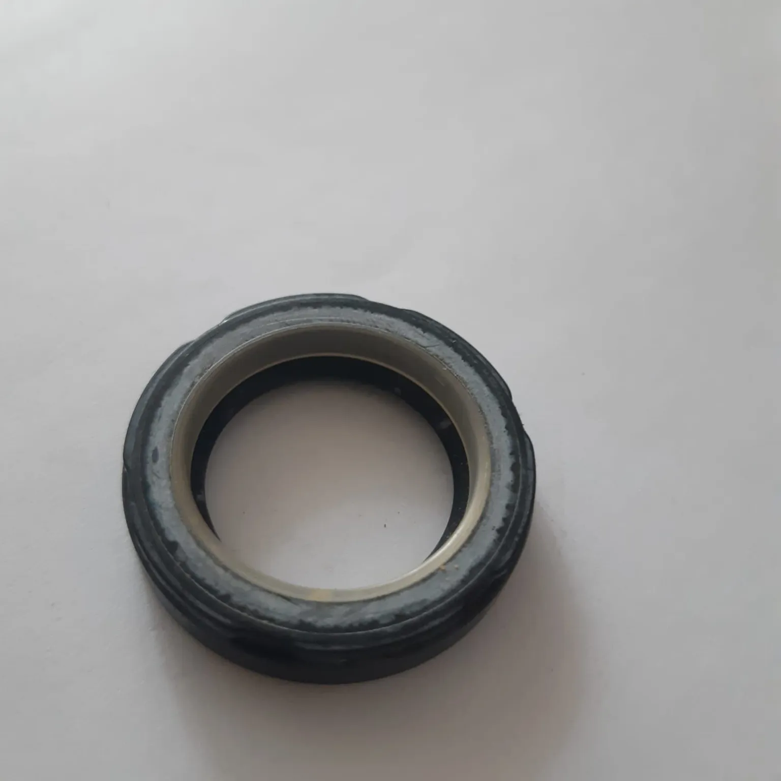 Сальник GENERAL PARTS 01025576B SKODA Favorit,Felicia 22x32x7