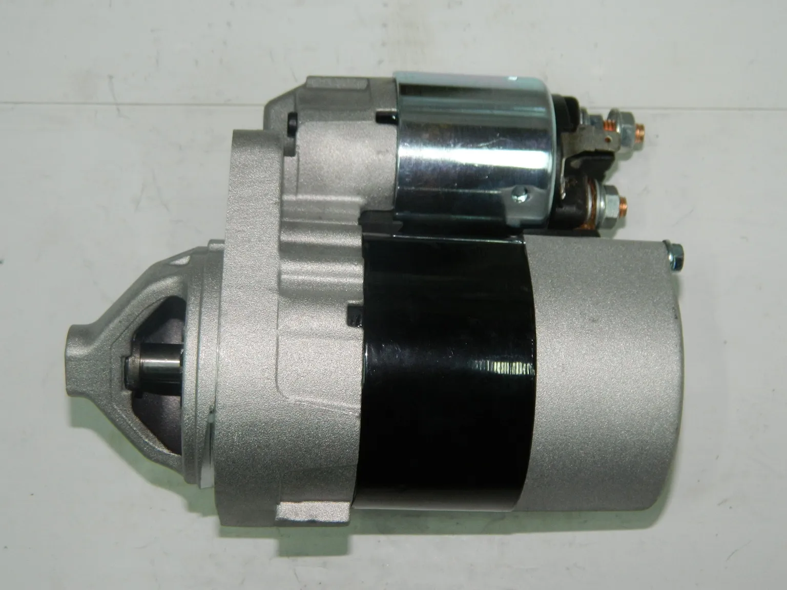 Стартер GENERAL PARTS STNI028 CR12, CG10, CR14 8T 0.9kw