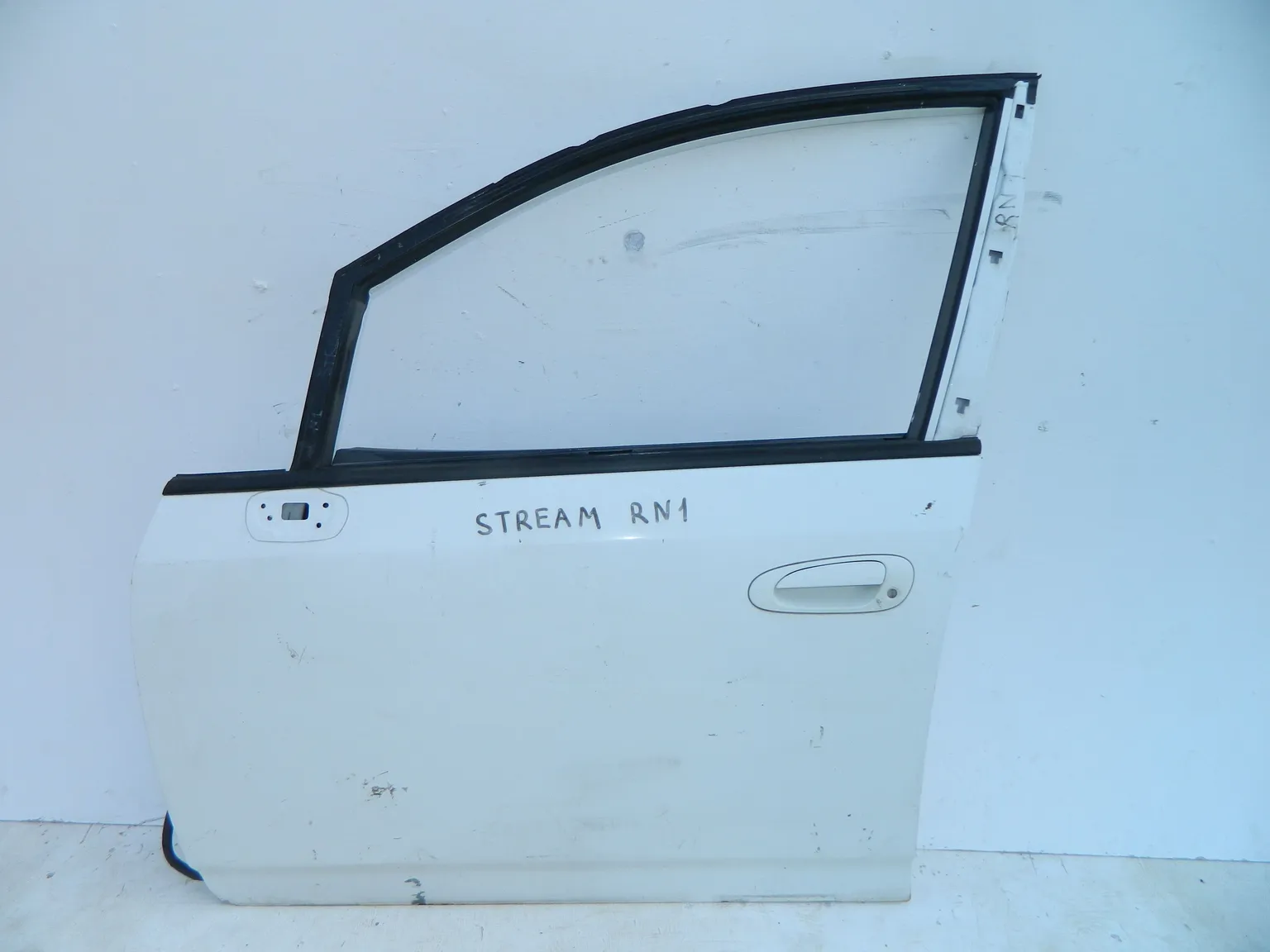 Дверь HONDA STREAM RN1 Перед Лев (Контрактный) 46098249 67050S7A010ZZ