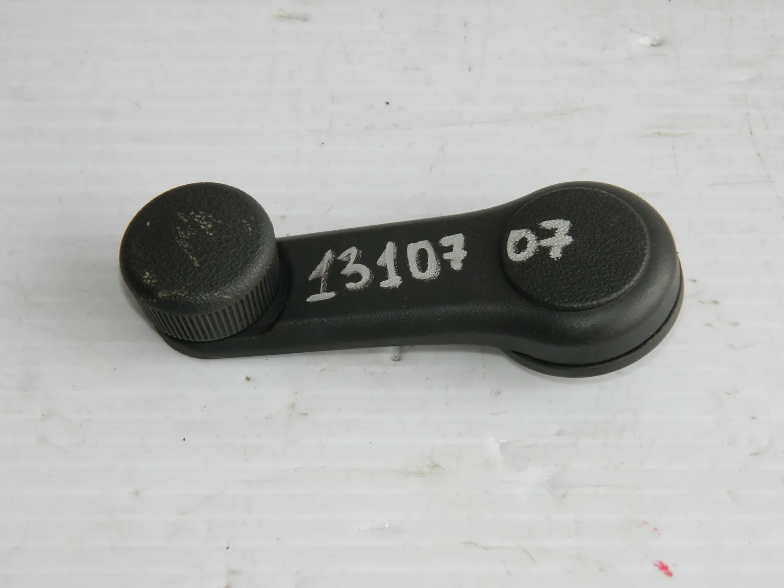 Ручка стеклоподъемника HYUNDAI SOLARIS HCR (Б/У) 1310707