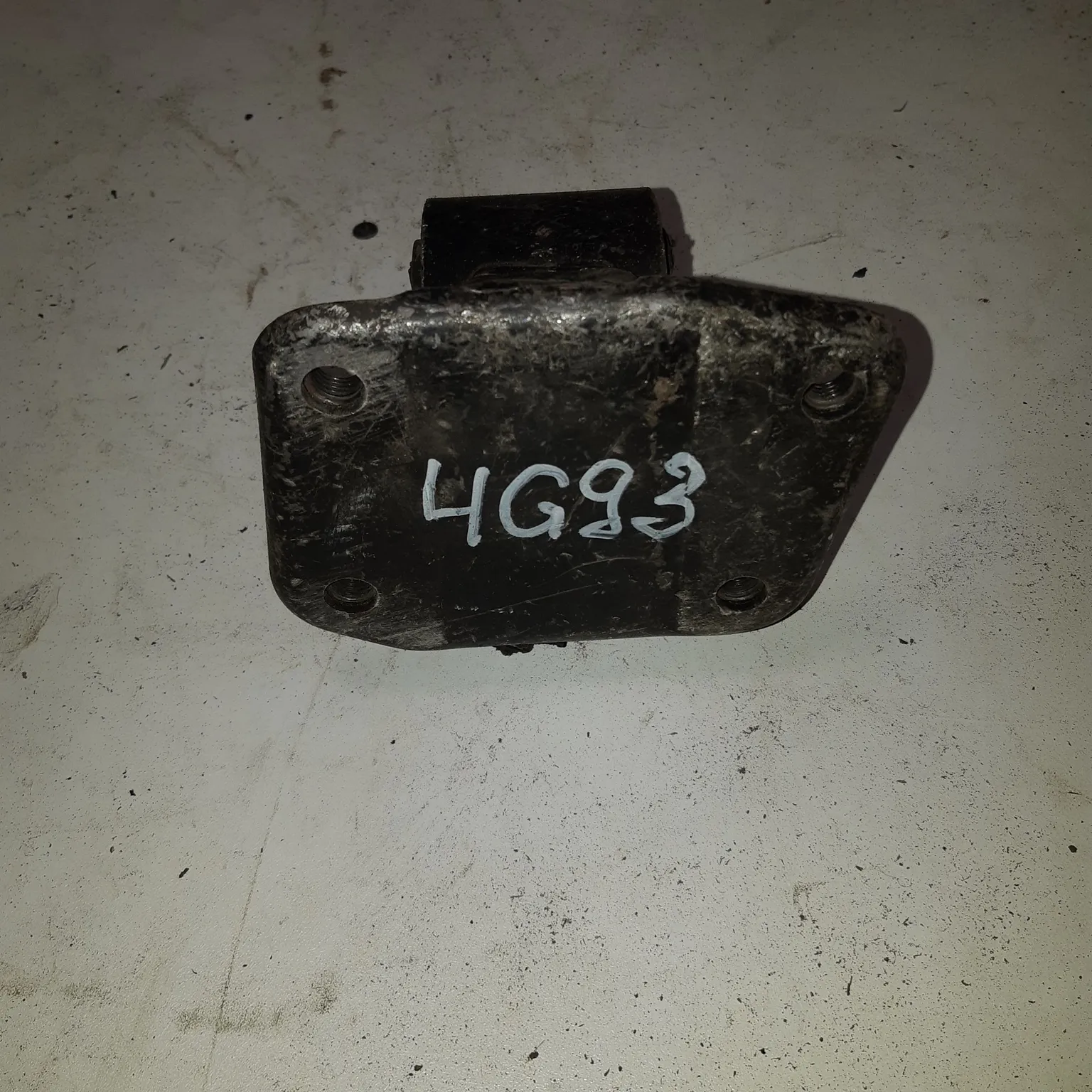 Подушка двигателя MITSUBISHI COLT CA4A 4G93 Прав (Контрактный)