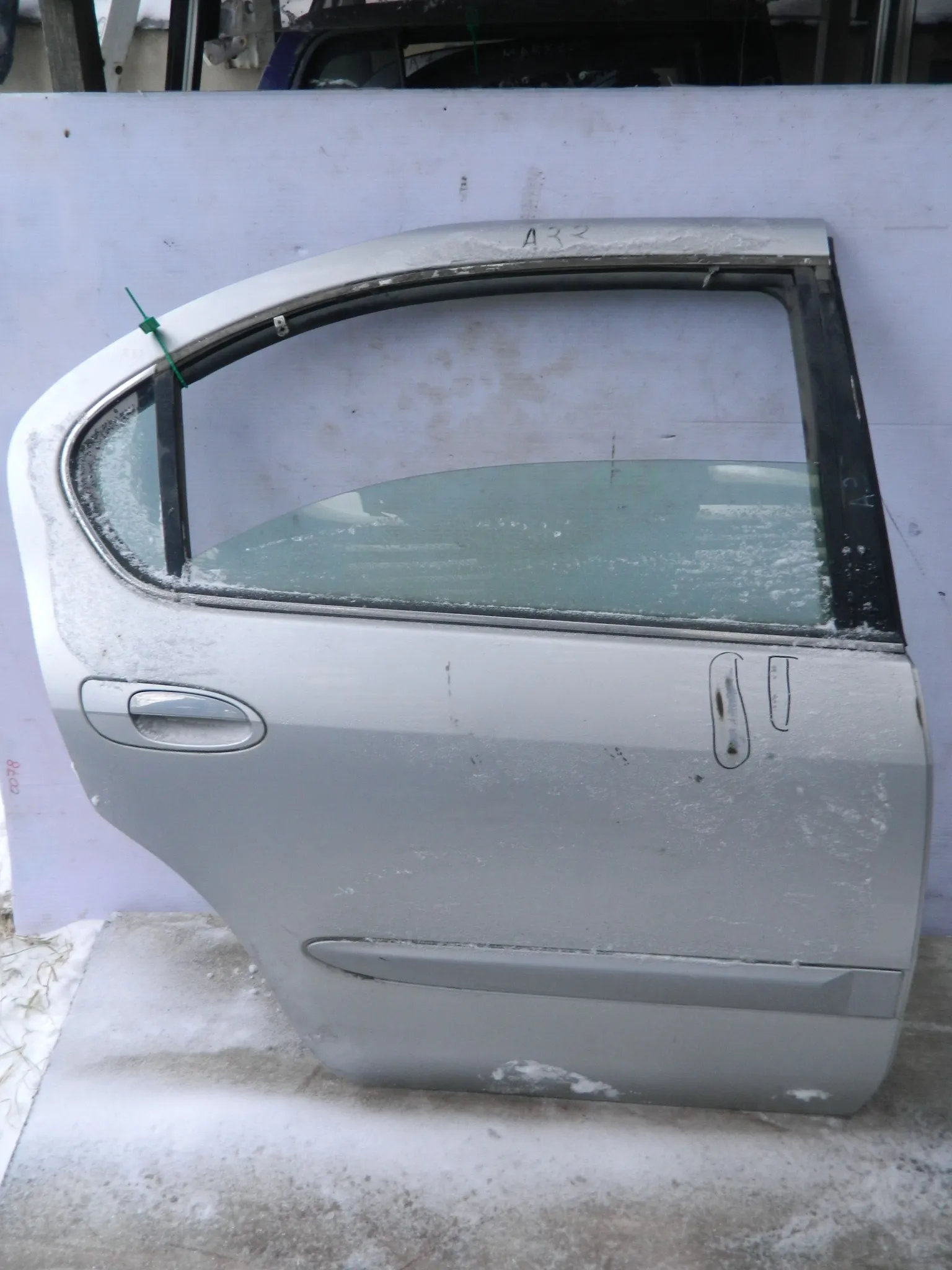 Дверь NISSAN MAXIMA A33 Зад Прав (Контрактный) 81540747