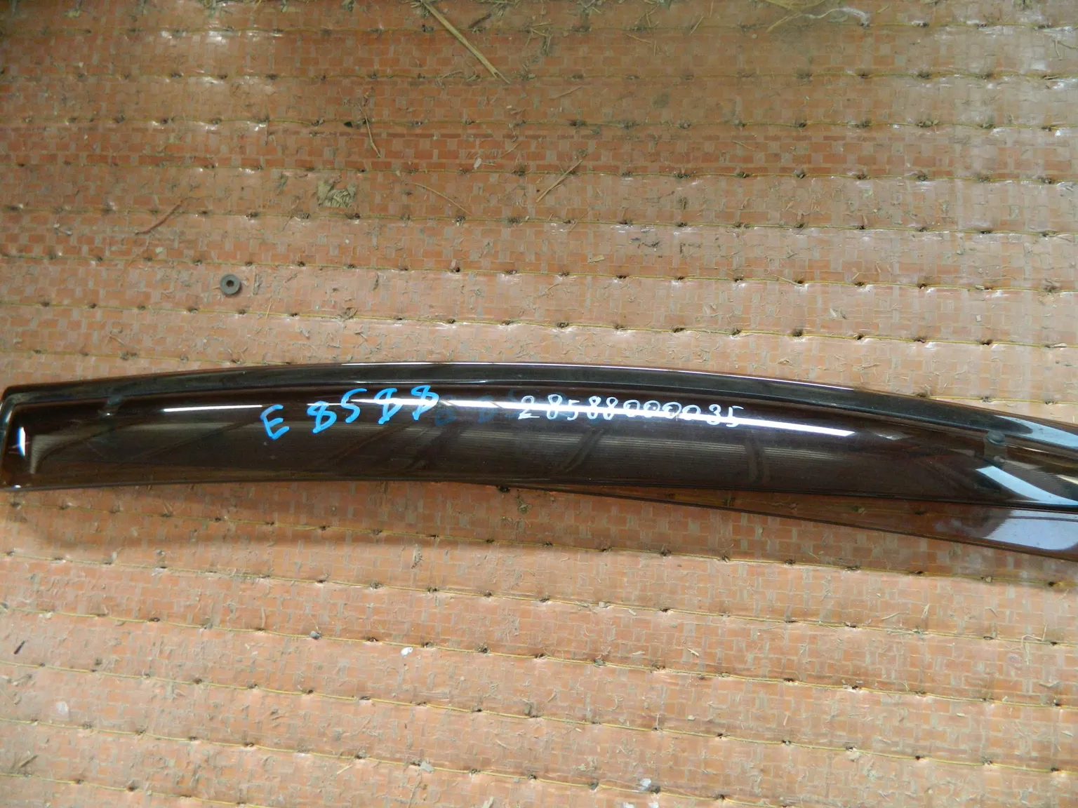 Ветровик MERCEDES-BENZ E-CLASS W211 Зад Пара (Контрактный) 28588000035