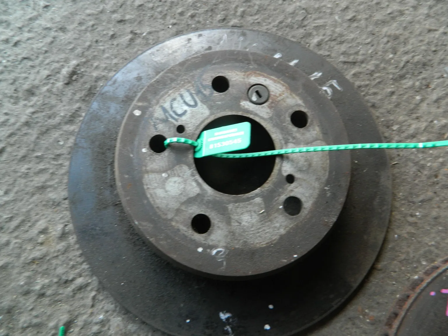 Диск тормозной LEXUS RX330 MCU15 Зад (Контрактный) 81530545