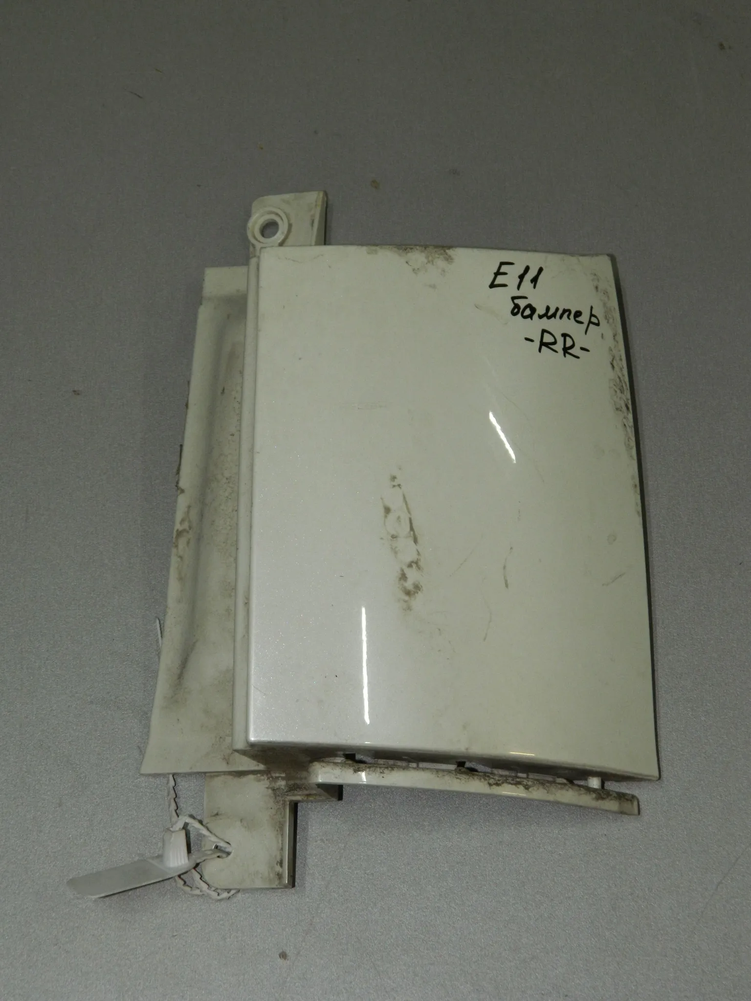 Планка под фонарь NISSAN NOTE E11 Зад Прав (Контрактный) 45980456 781281U600